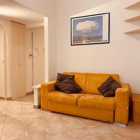 Roma Family Apartment-2